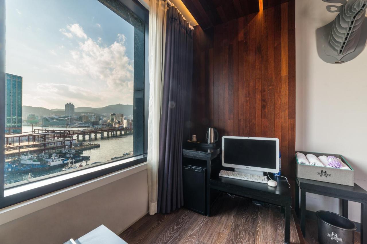 Hotel Bridge Пусан Экстерьер фото